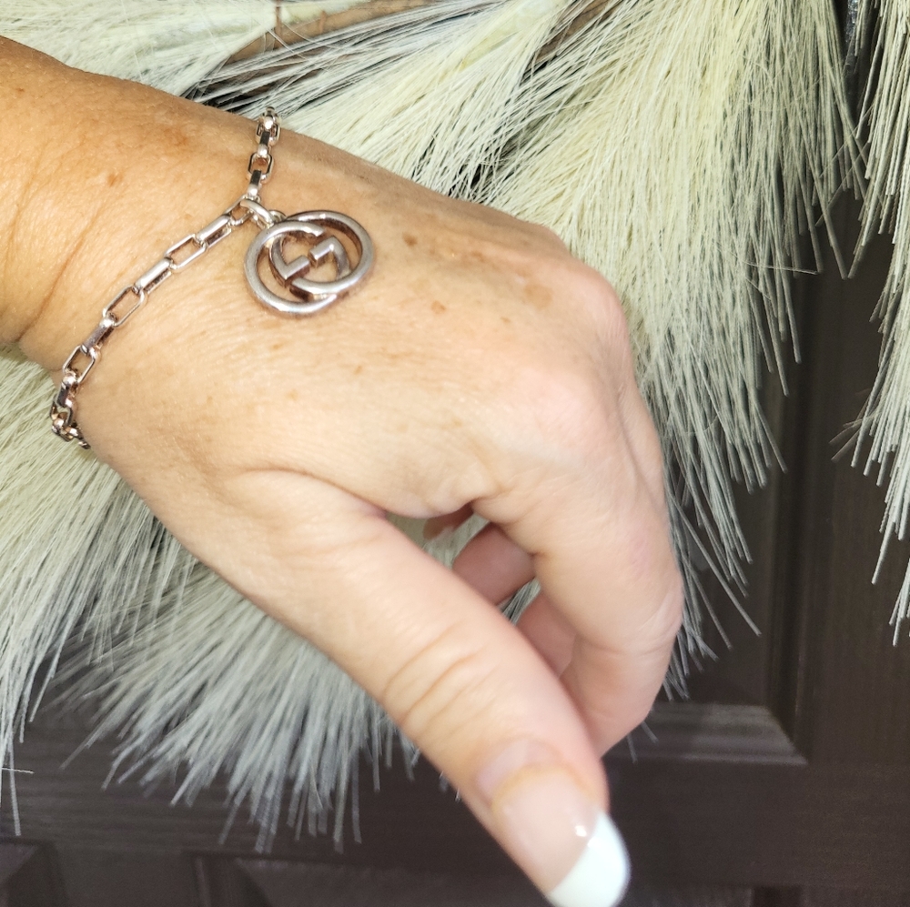 NWOT Gucci Luxury Bracelet ✨️ - Picture 3 of 5